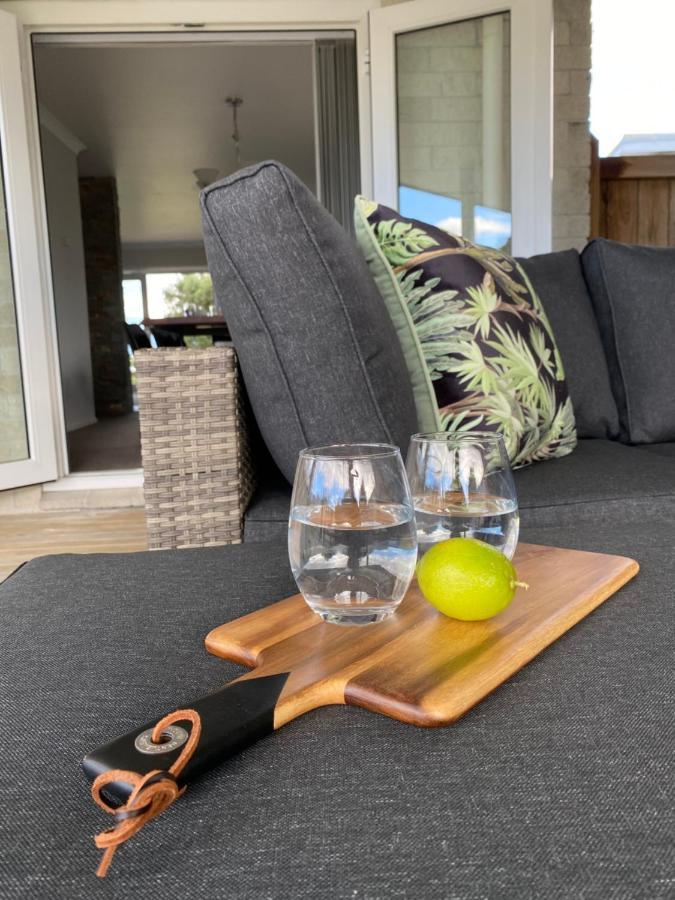 The Great Escape, Luxury Waterfront, Hottub Villa Whitianga Eksteriør billede