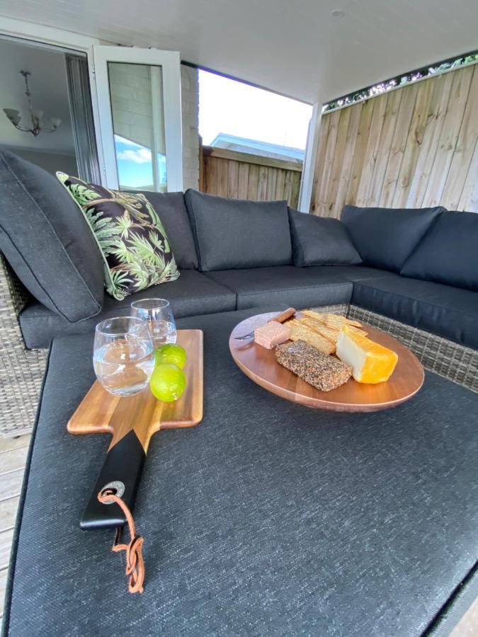 The Great Escape, Luxury Waterfront, Hottub Villa Whitianga Eksteriør billede