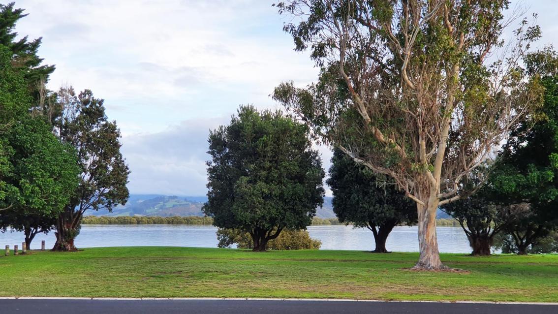 The Great Escape, Luxury Waterfront, Hottub Villa Whitianga Eksteriør billede
